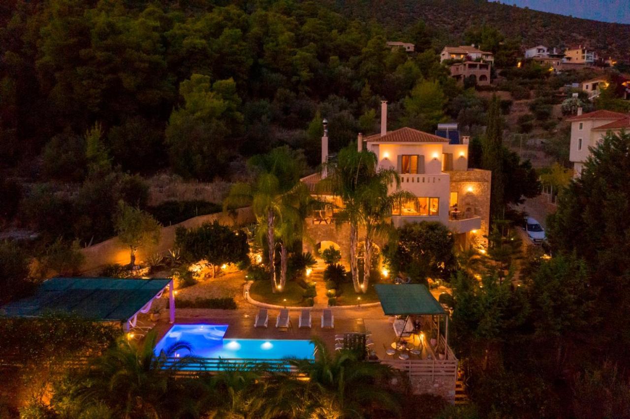 Villa Maira Luxurious With Private Swimming Pool Kórfosz Kültér fotó