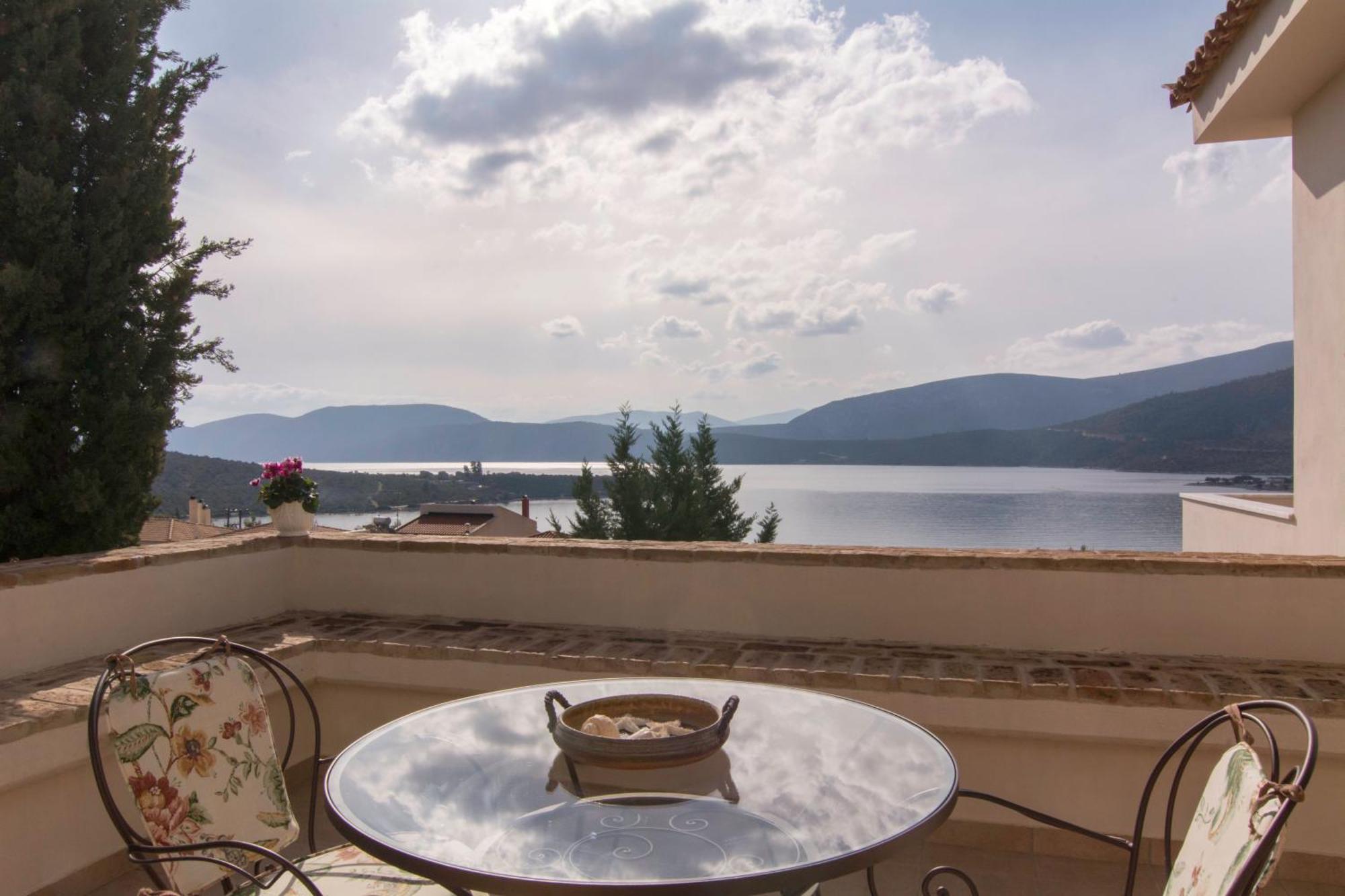 Villa Maira Luxurious With Private Swimming Pool Kórfosz Kültér fotó