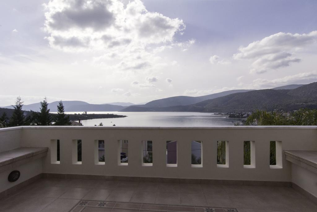 Villa Maira Luxurious With Private Swimming Pool Kórfosz Kültér fotó