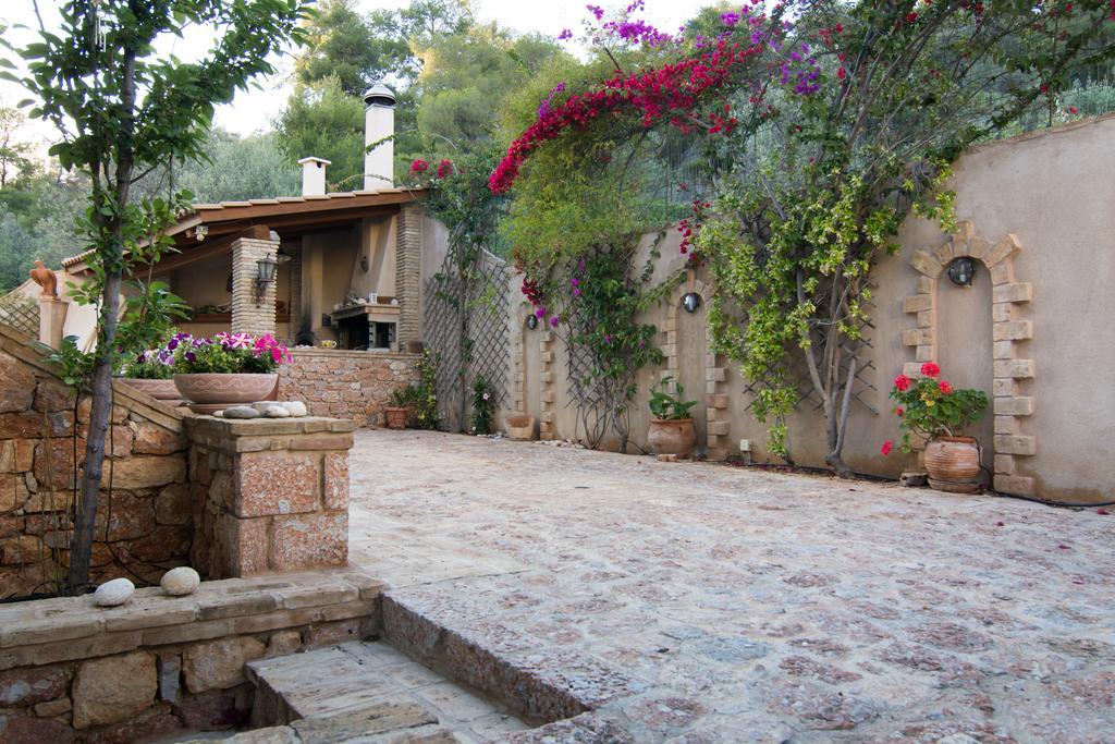 Villa Maira Luxurious With Private Swimming Pool Kórfosz Kültér fotó