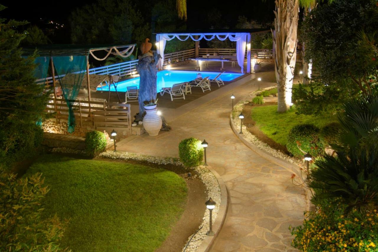 Villa Maira Luxurious With Private Swimming Pool Kórfosz Kültér fotó