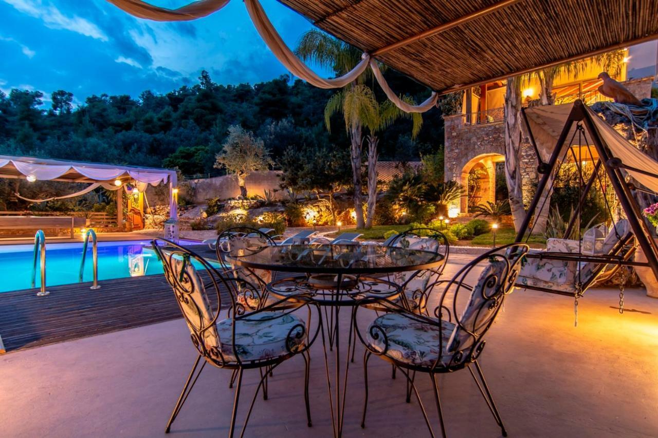Villa Maira Luxurious With Private Swimming Pool Kórfosz Kültér fotó
